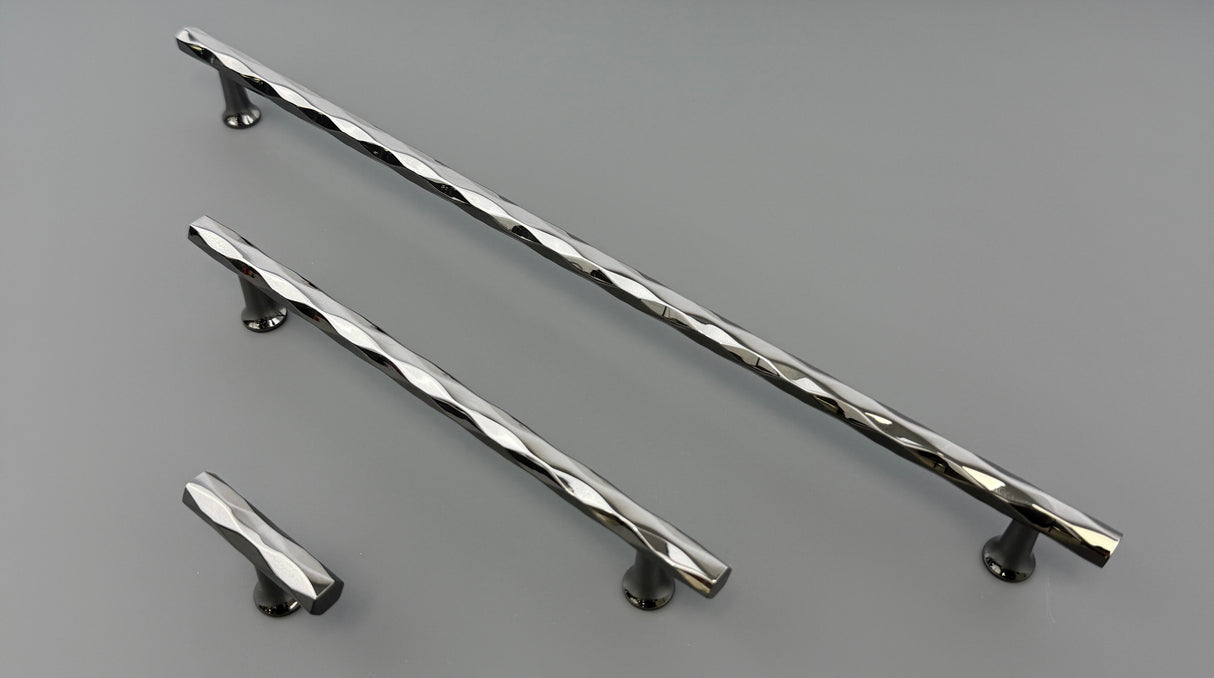 HARLEY & WAGER, Hexham Bar Handle, 320mm Centres