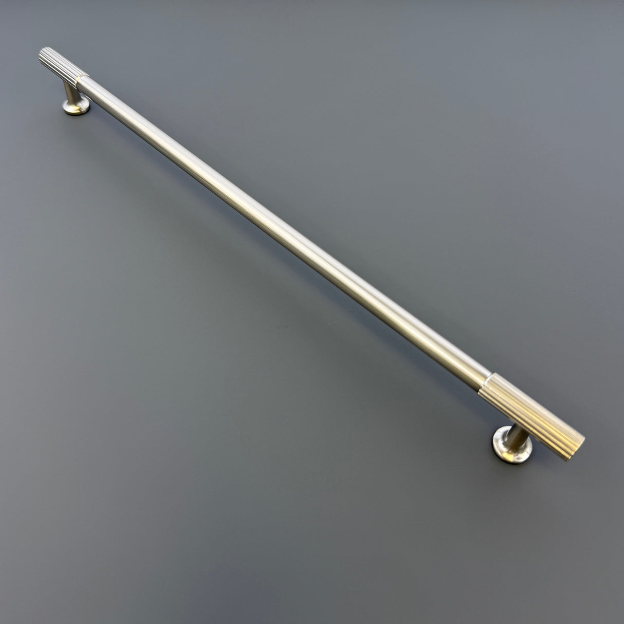 HARLEY & WAGER, Stratford Linear Bar Handle, 320mm Centres