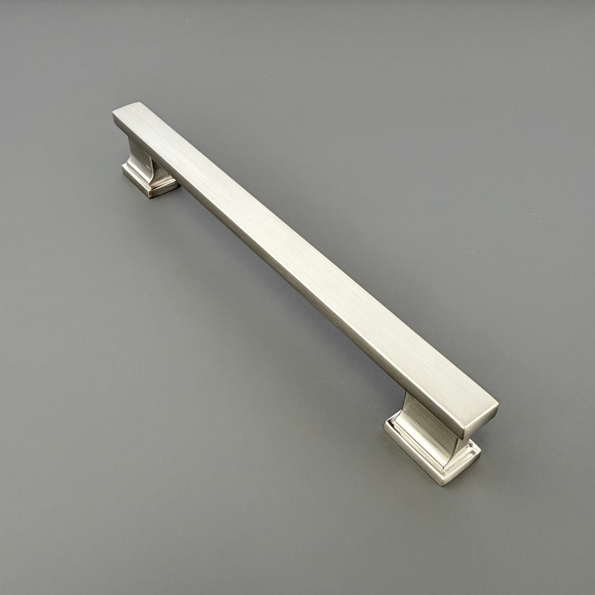HARLEY & WAGER, Windsor Bar Handle, 160mm Centres