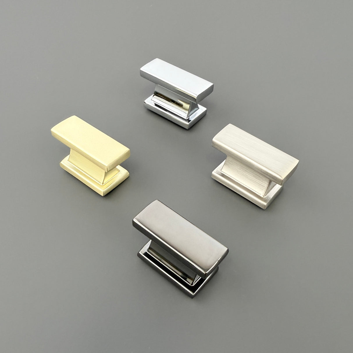 HARLEY & WAGER, Windsor Knob Handle, Centre Fixing