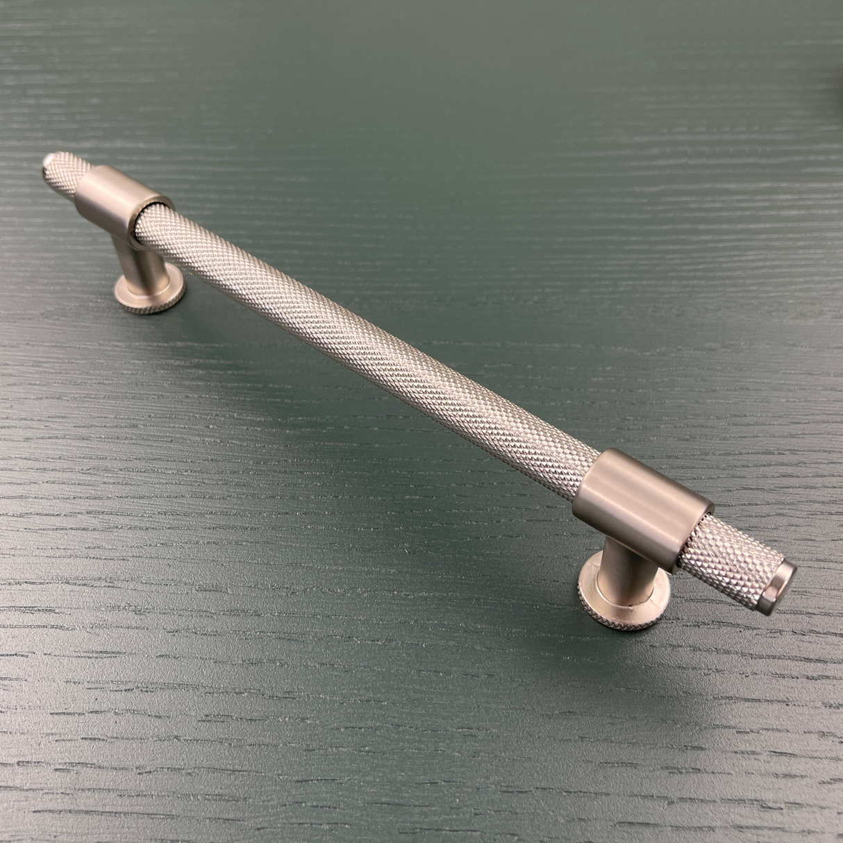 HARLEY & WAGER, Chelmsford Knurled Bar Handle, 160mm Centres